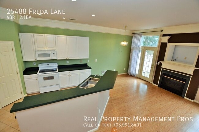 Photo - 25488 Freda Ln Townhome