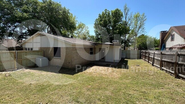 Building Photo - 511 Shenandoah Ct