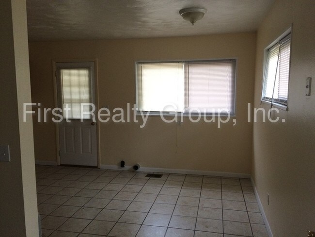 Building Photo - 3973 Brumbaugh Blvd