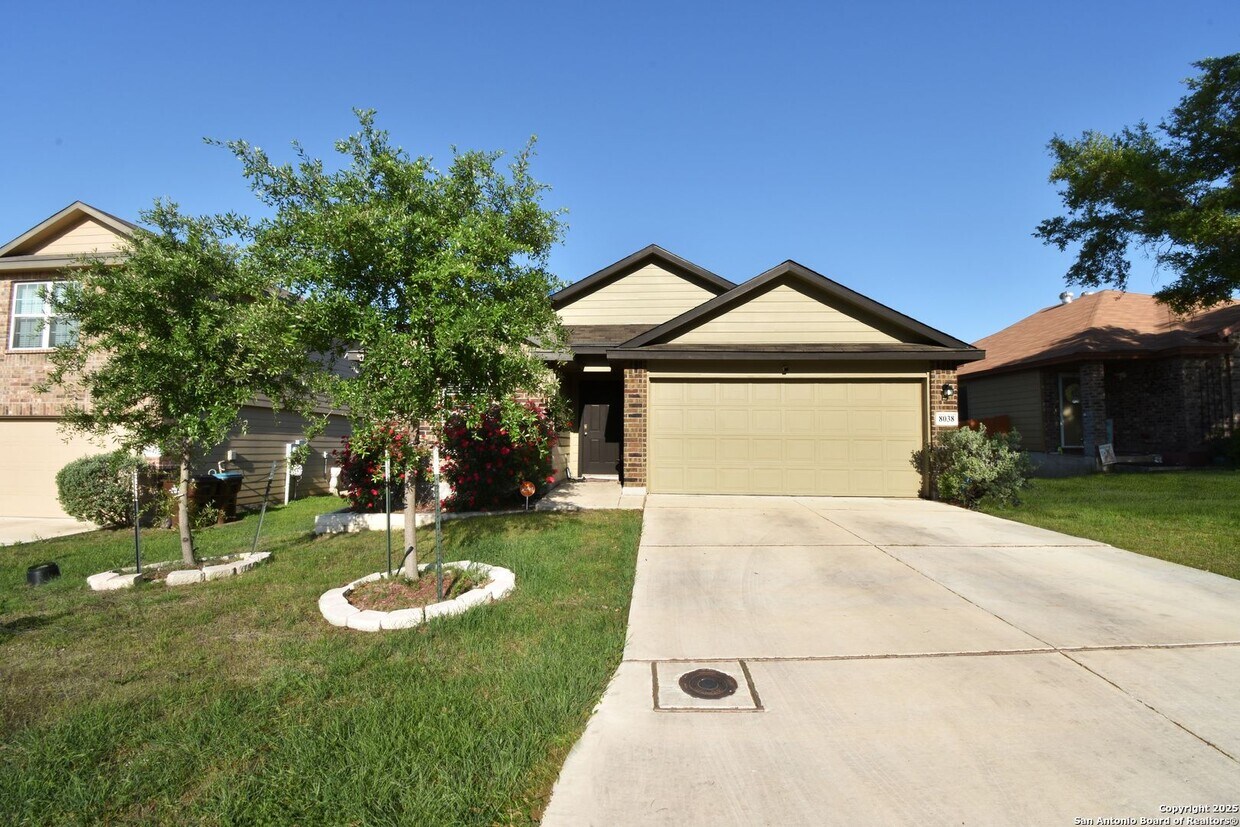 3-BEDROOM SINGLE STORY HOME IN KENDALL BRO... - 3-BEDROOM SINGLE STORY HOME IN KENDALL BRO...