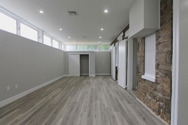 Foto del edificio - Stunning House on the Grounds of the Awbury Arboretum (3BD/2.5BT)