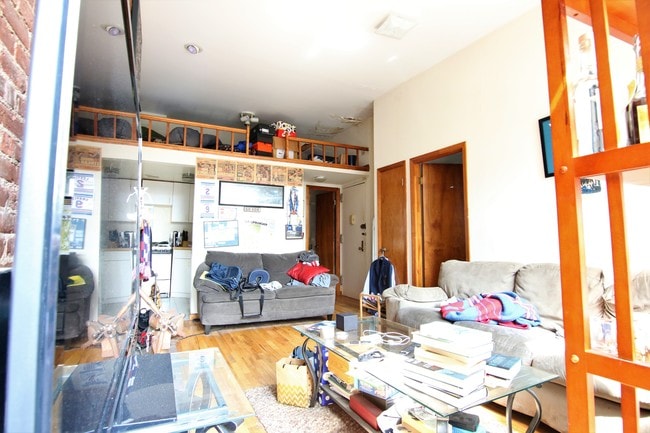 Foto del edificio - 70 W 87th St