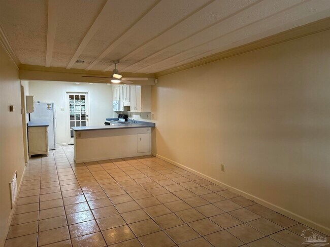 Foto del edificio - 303 Colbert Ave