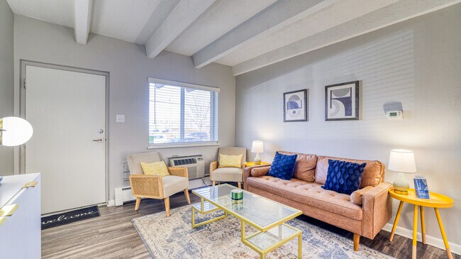 Foto del edificio - 1600 S Albion