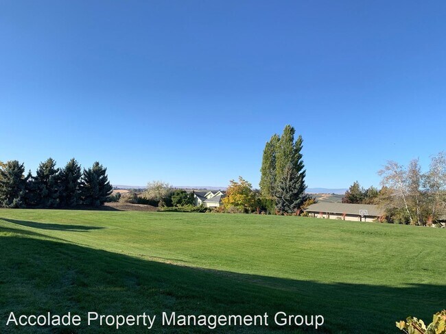 Foto del edificio - 4 br, 2 bath House - 480 Brown Lane