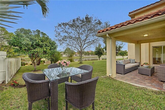 Foto del edificio - 751 SW 191st Ave