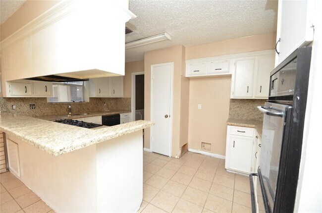 Foto del edificio - 439 Breeze Park Dr