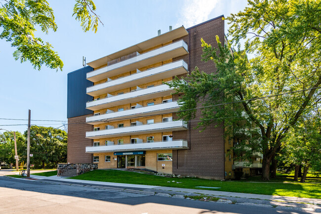 Building Photo - Lake Promenade Community