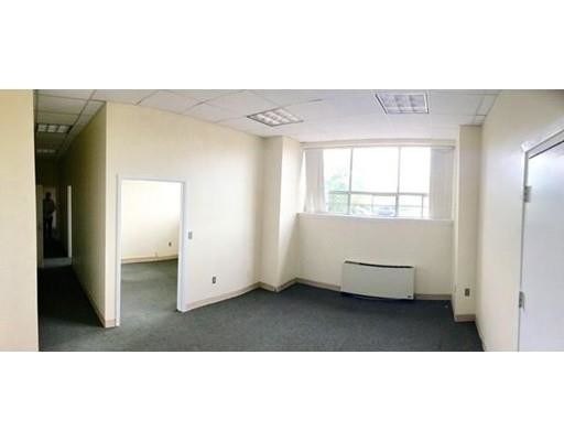 Building Photo - 5 Whittier Pl