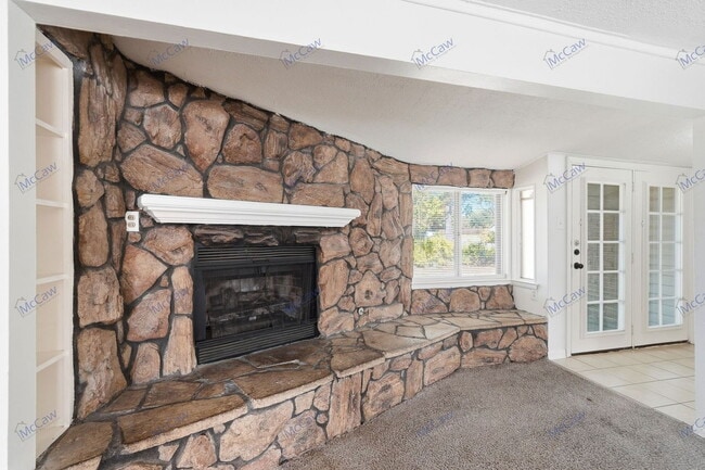 Foto del edificio - 3401 Princeton Dr