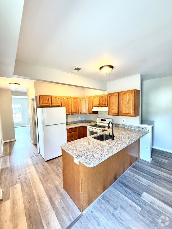 Building Photo - 843 Lanvale St