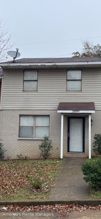 Foto principal - 2 br, 1.5 bath House - 2422 Hampstead Drive