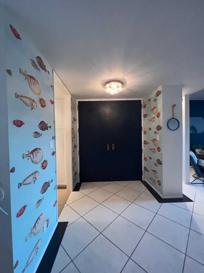 The fish-paper foyer - 311 Bora Bora Way
