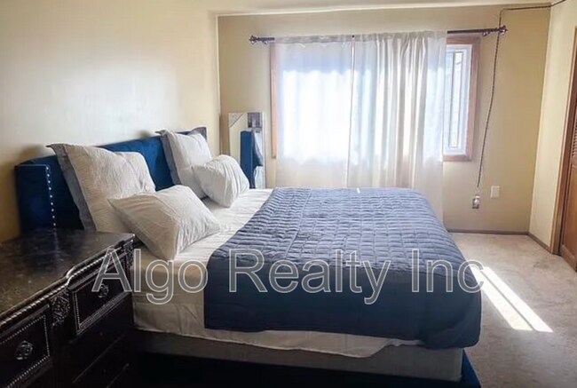 Foto del edificio - 8125 Georgia Ct N