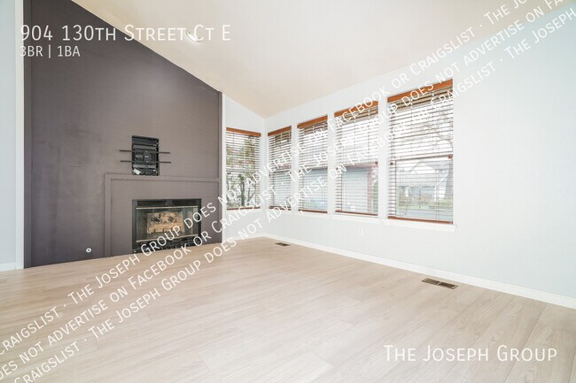 Foto del edificio - 904 130th St Ct E