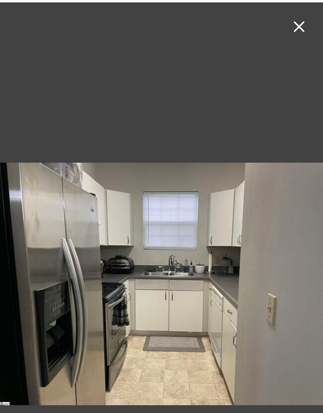 Foto del edificio - 129 Harrington Ave