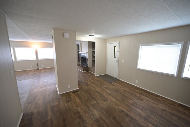 Building Photo - 2+ bed, 2 bath home one 1 acre in Carlsborg