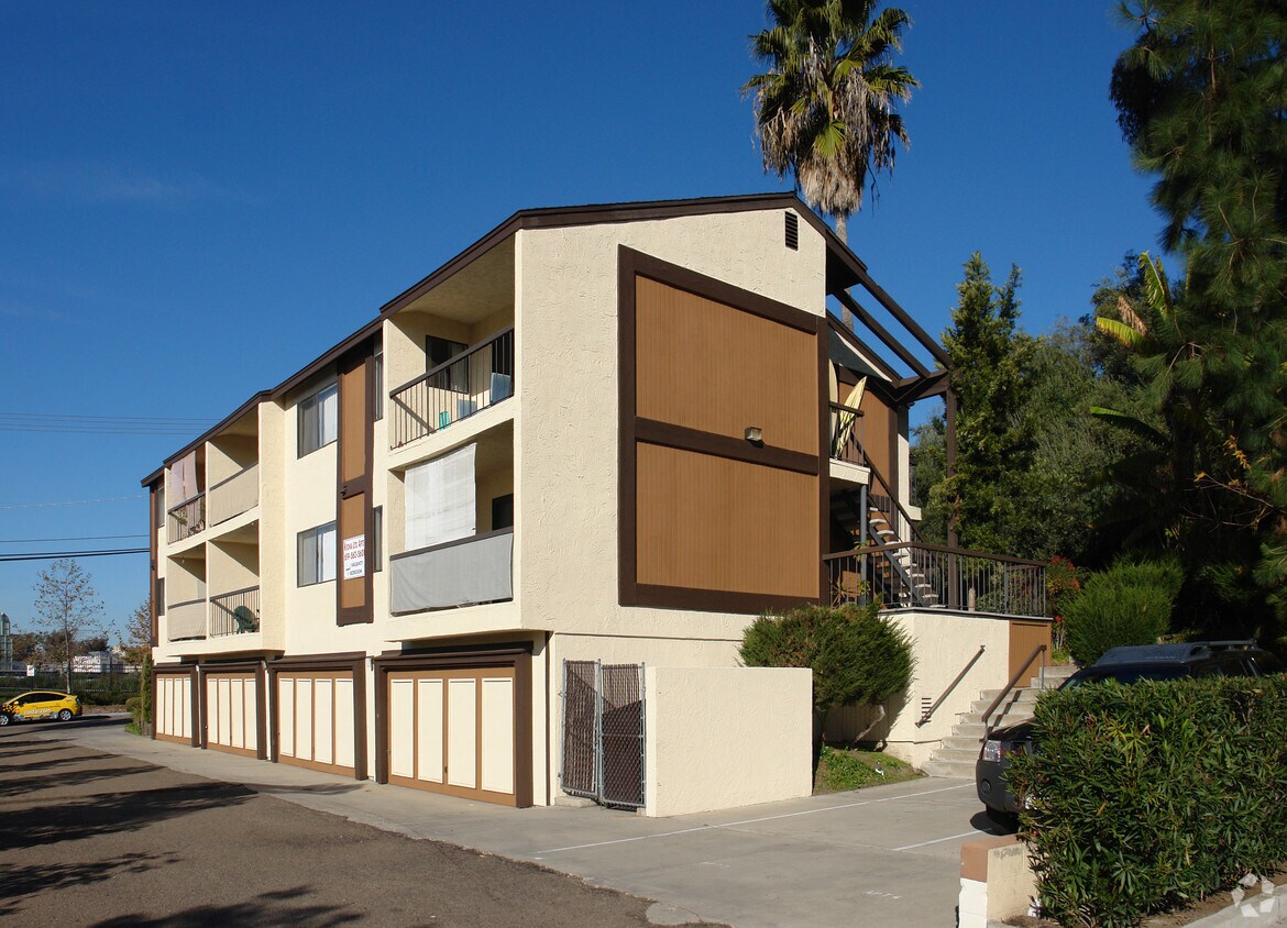 Primary Photo - Kiowa LTD. Apartments