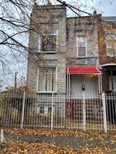 Building Photo - 2818 W Wilcox St