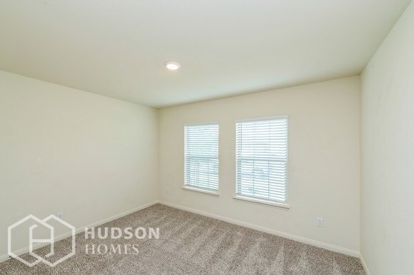 Foto del edificio - NOW AVAILABLE! 8424 Steel Dust Dr, Fort Wo...