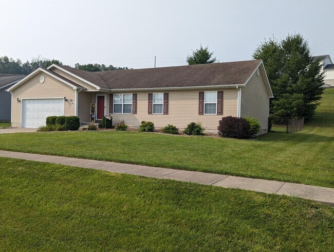Building Photo - 373 Valley View Dr