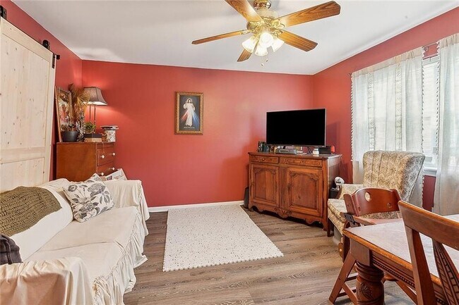 Building Photo - 2500 Houma Blvd