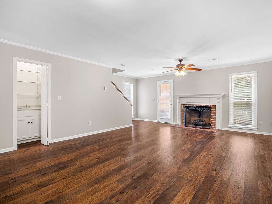 Cozy 3 Bedroom, 2.5 Bath Town Home with 2 ... - Cozy 3 Bedroom, 2.5 Bath Town Home with 2 ...