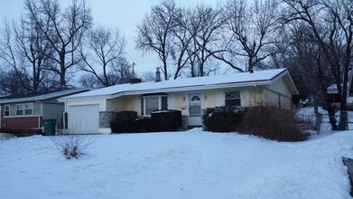 Building Photo - 11172 Pritchard Dr