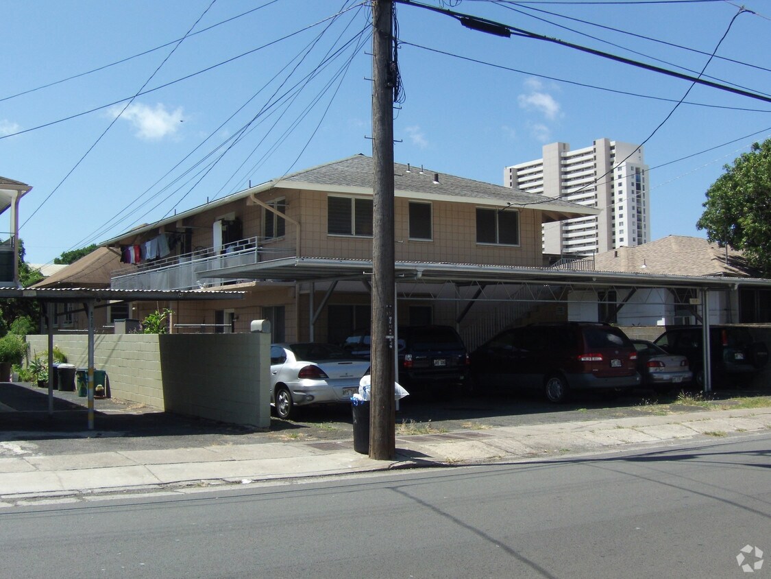 Foto del edificio - 817 Olokele Ave