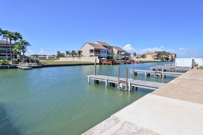 Building Photo - 6403 Padre Blvd