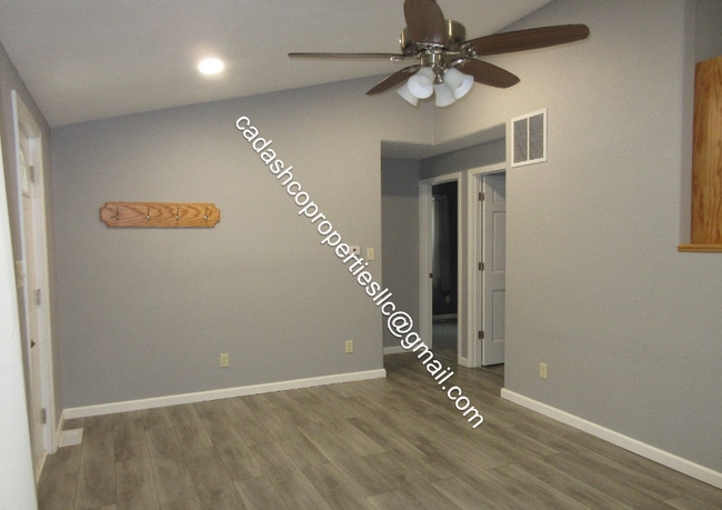 Building Photo - 203 W Wayne St