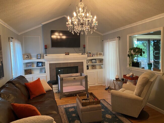 Foto del edificio - 10008 Oakridge Dr