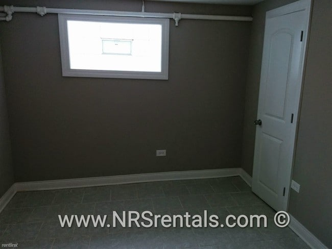 Foto del edificio - 7503 W 64th St