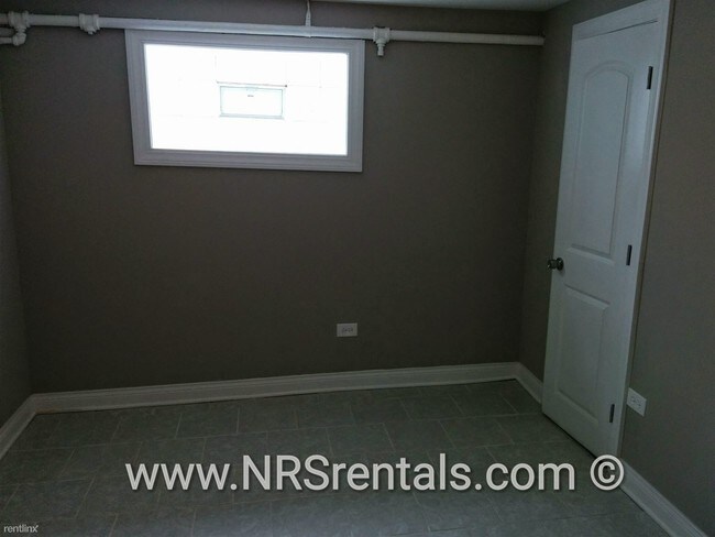 Building Photo - 7503 W 64th St