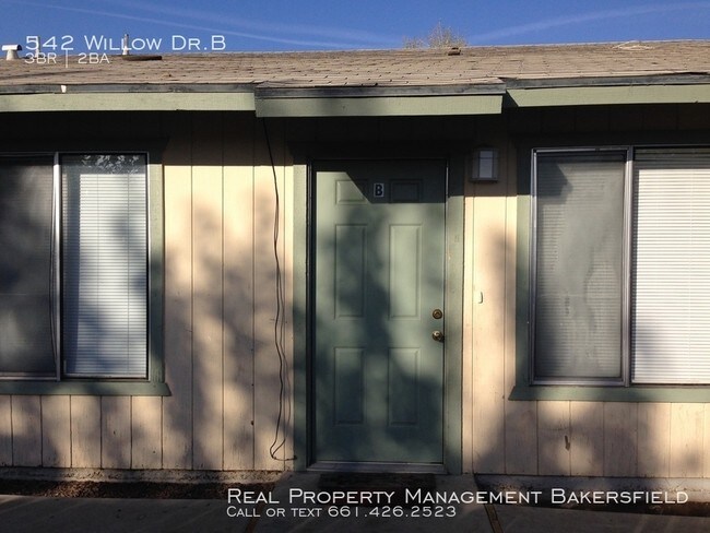 Building Photo - 542 Willow Drive Unit B
