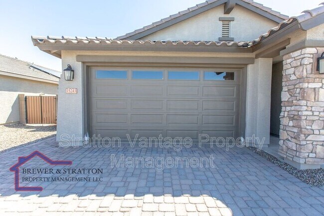 Foto del edificio - 15243 W Latham St