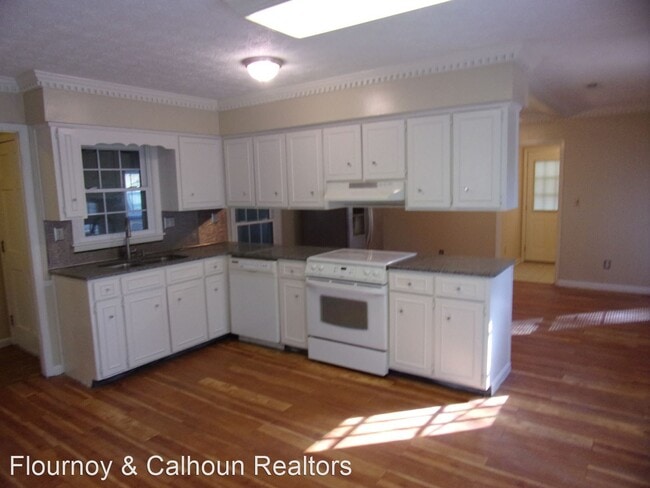 Building Photo - 3 br, 2 bath House - 4802 Hearthstone Drive