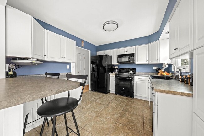 Foto del edificio - 3226 Everglade Ave