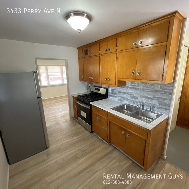 Building Photo - Rent Ready 3 Bedroom In Crystal! Handicap ...