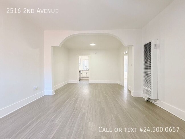 Building Photo - 2516 2nd Ave