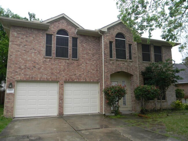 Foto del edificio - 16919 Summerfield Ridge Dr