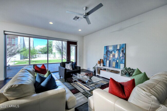 Foto del edificio - 4700 N 40th St