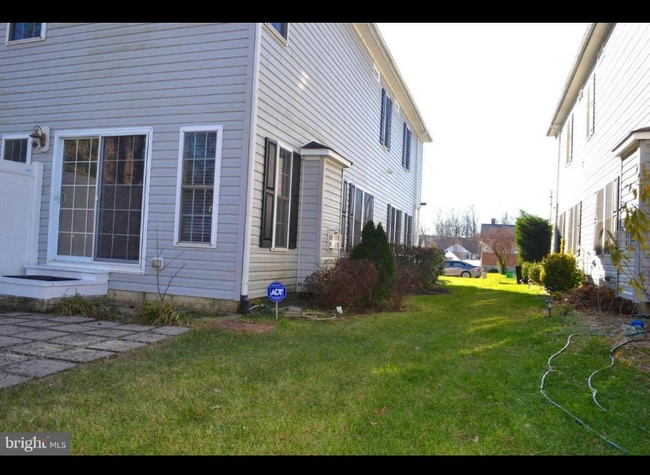 Building Photo - 6405 Woodburn Ave