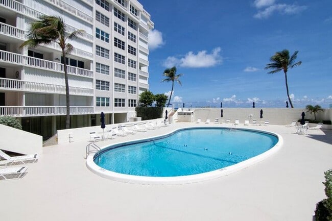Building Photo - 3570 S Ocean Blvd