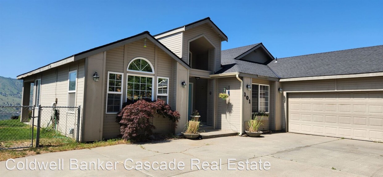Primary Photo - 3 br, 2 bath House - 101 Long Dr