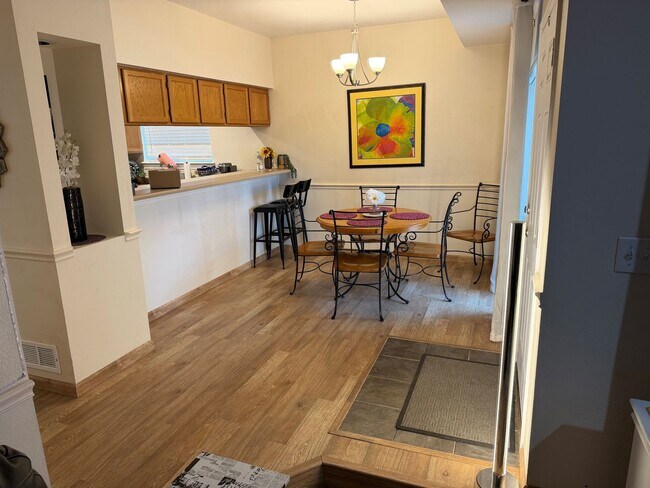 Foto del edificio - Fully Furnished Townhome in Gunbarrel with Two Bedroom, Two and a half bathroom