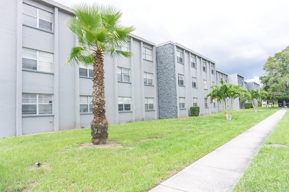 The Waverly 4601 22nd Ave S Saint Petersburg, FL Apartments for