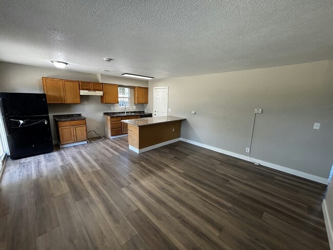 Photo - 7480 Balfour Way House