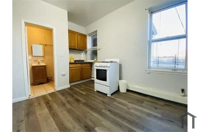 Building Photo - 88 Mount Prospect Ave