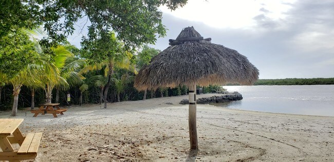 Foto del edificio - 101551 Overseas Hwy